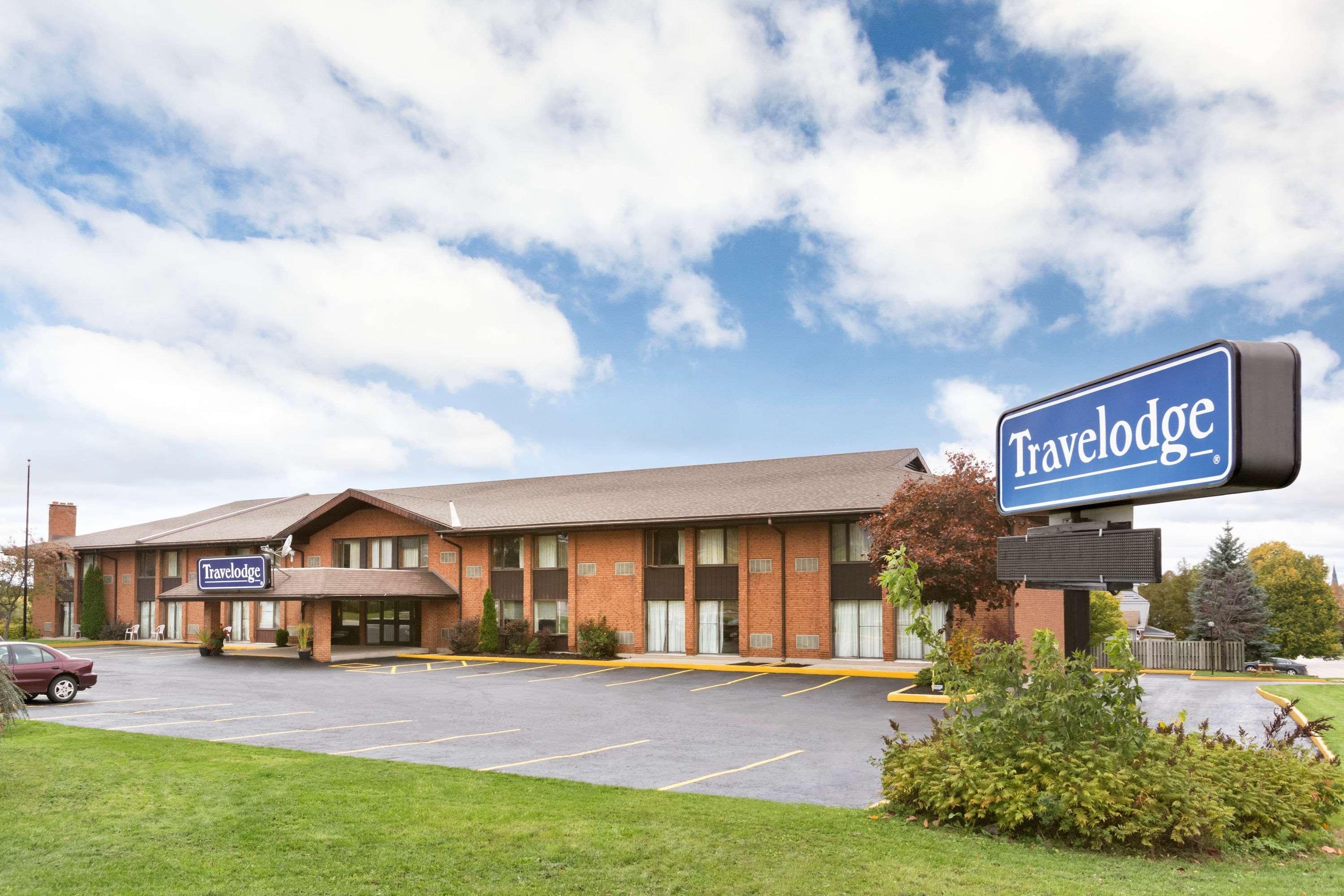 Travelodge By Wyndham Owen Sound On Exteriör bild