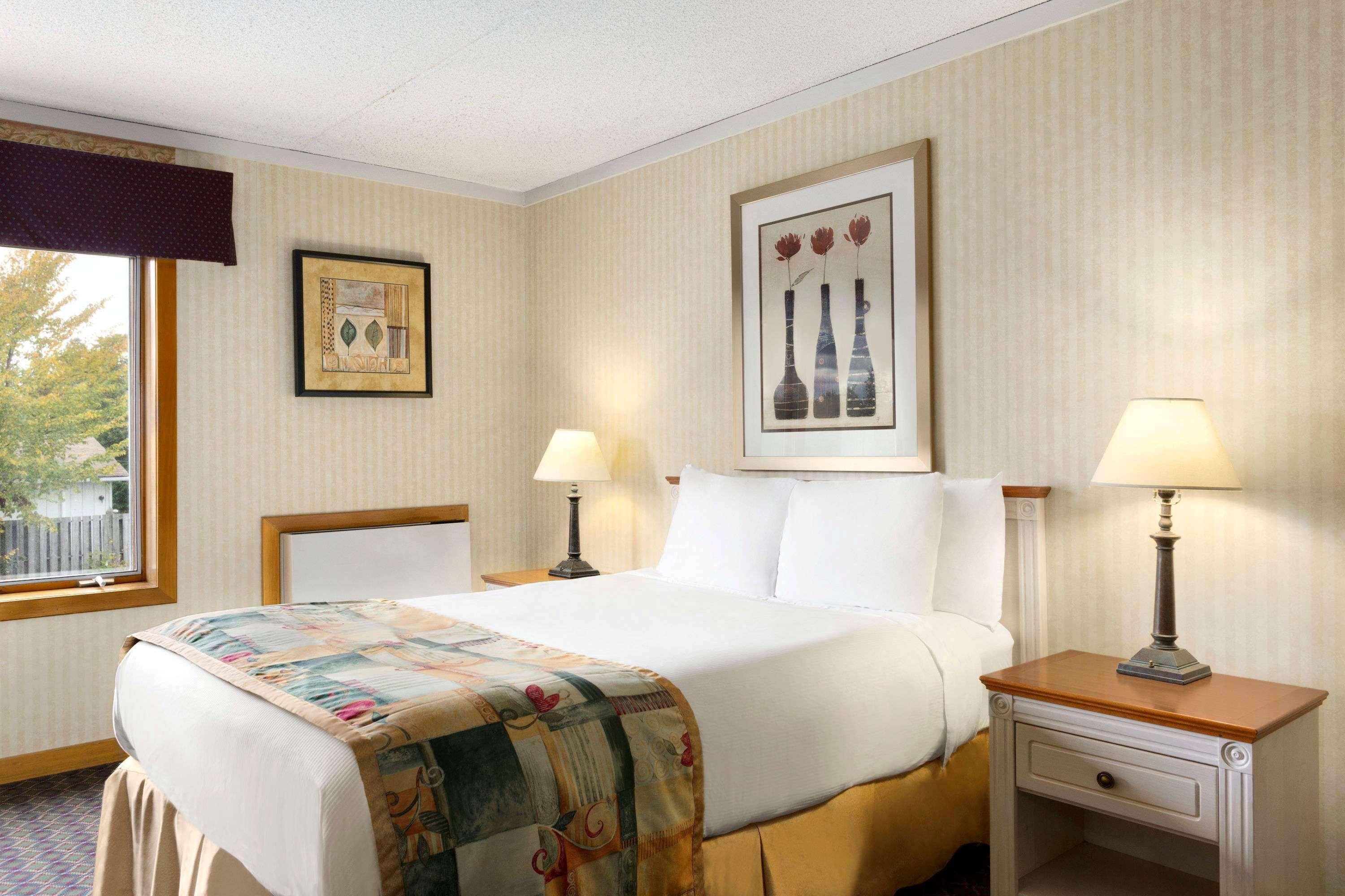Travelodge By Wyndham Owen Sound On Exteriör bild